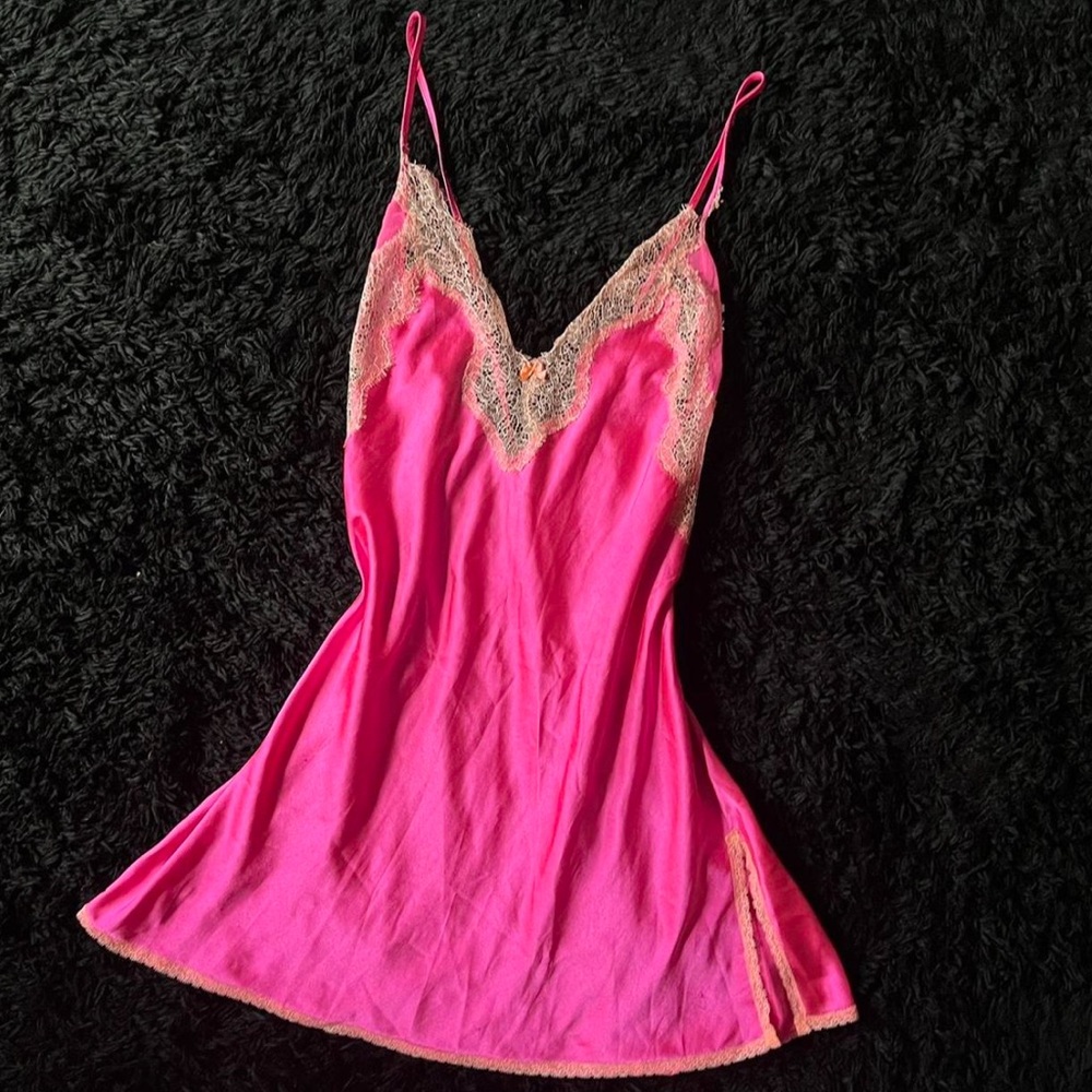 LARGE Y2K Victoria Secret Hot Pink Lace Slip Dress
